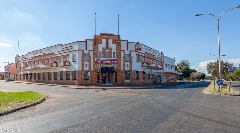 Dunnottar Hotel